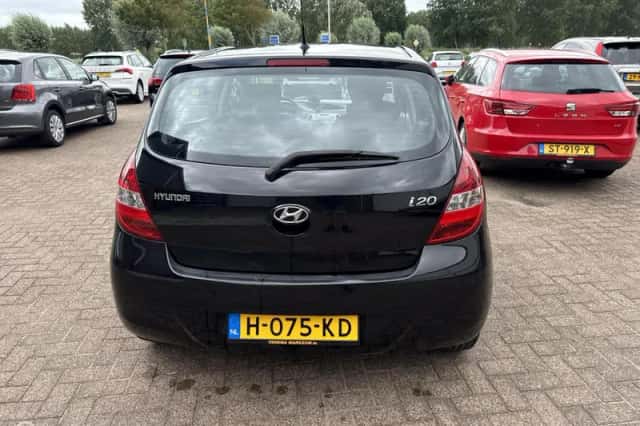 Hyundai i20 (2010) thumbnail 6