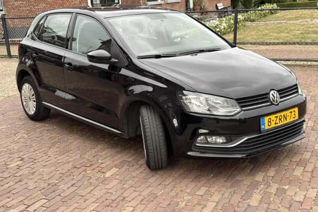 Volkswagen Polo (2015) thumbnail 3
