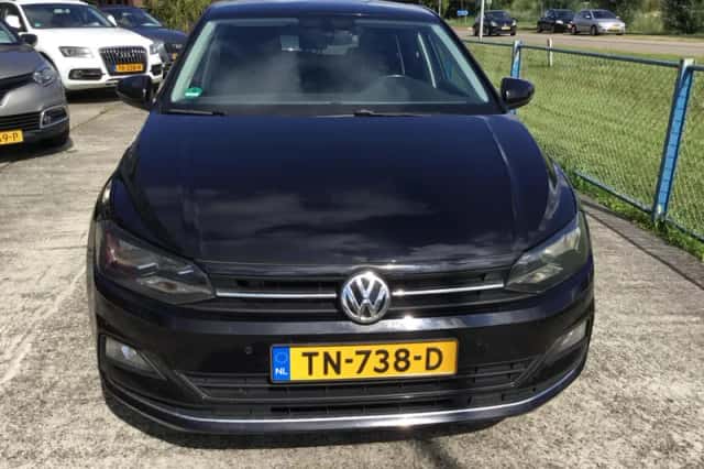 Volkswagen Polo (2017) thumbnail 2
