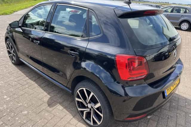 Volkswagen Polo (2016) thumbnail 5