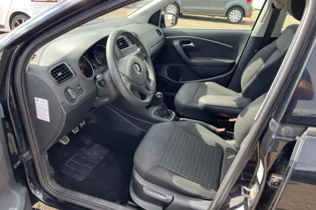 Volkswagen Polo (2016) thumbnail 6