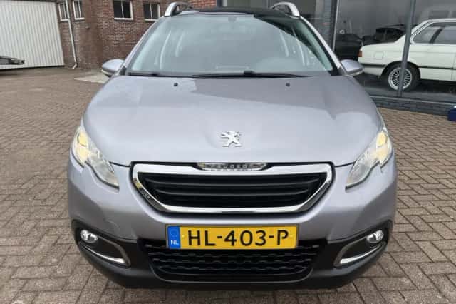 Peugeot 2008 (2015) thumbnail 2