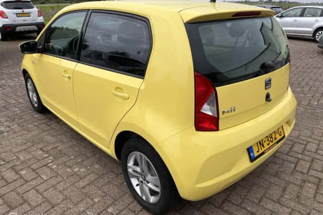 SEAT Mii (2016) thumbnail 5