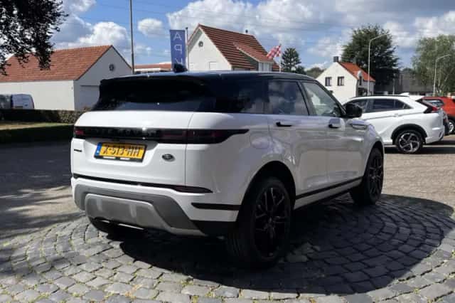 Land Rover Range Rover Evoque (2026) thumbnail 2