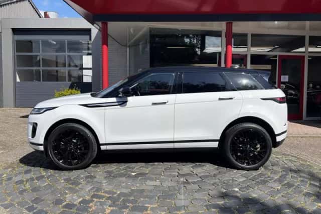 Land Rover Range Rover Evoque (2026) thumbnail 4