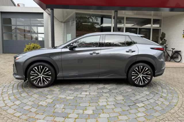 Lexus RZ (2026) thumbnail 4