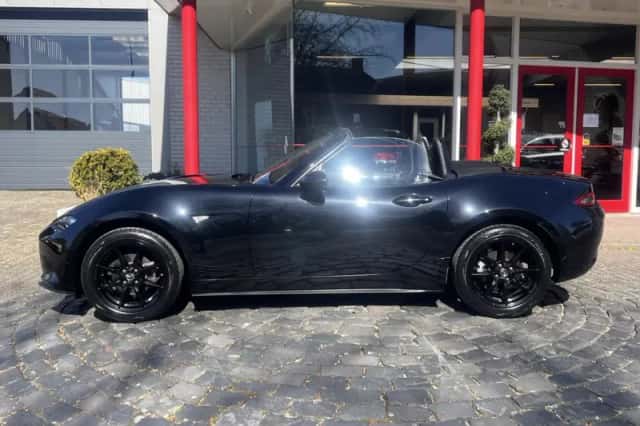 Mazda MX-5 (2026) thumbnail 4