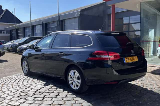 Peugeot 308 (2017) thumbnail 5