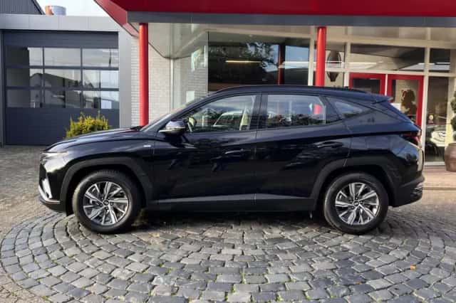 Hyundai Tucson (2021) thumbnail 4