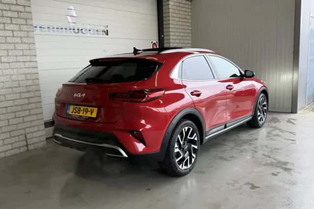 Kia XCeed (2026) thumbnail 2