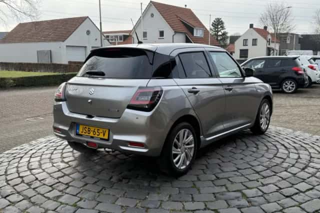 Suzuki Swift (2026) thumbnail 2