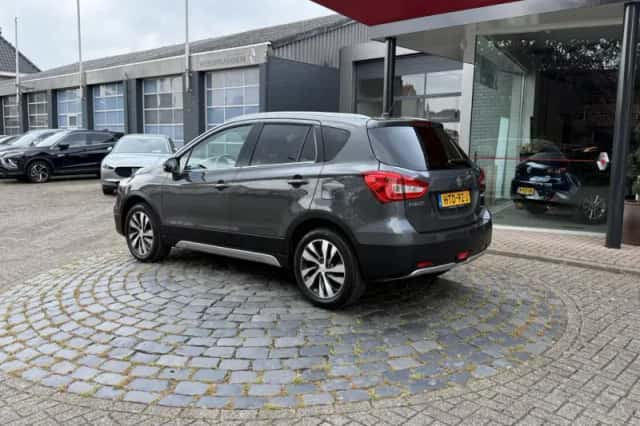 Suzuki S-Cross (2026) thumbnail 5