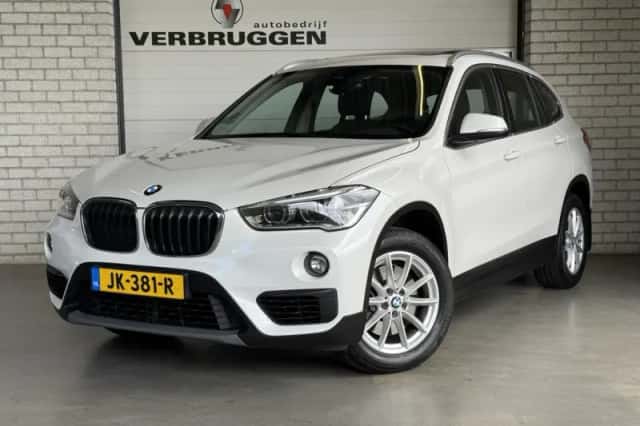 BMW X1 (2016) thumbnail 1