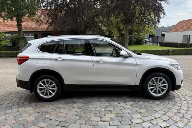 BMW X1 (2016) thumbnail 5
