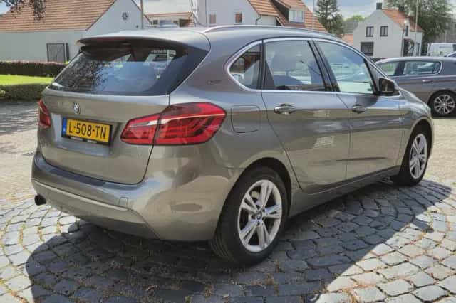 BMW 2-Serie Active Tourer (2017) thumbnail 2