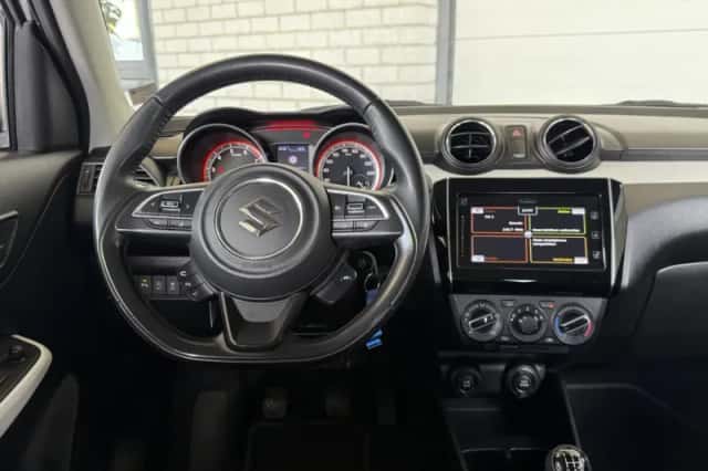 Suzuki Swift (2026) thumbnail 3