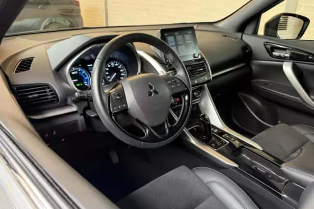 Mitsubishi Eclipse Cross (2026) thumbnail 3