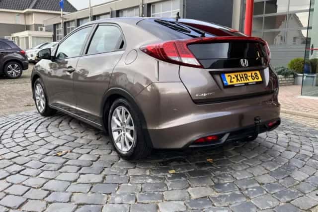 Honda Civic (2014) thumbnail 5