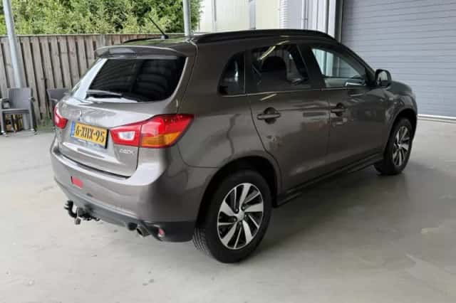 Mitsubishi ASX (2014) thumbnail 2