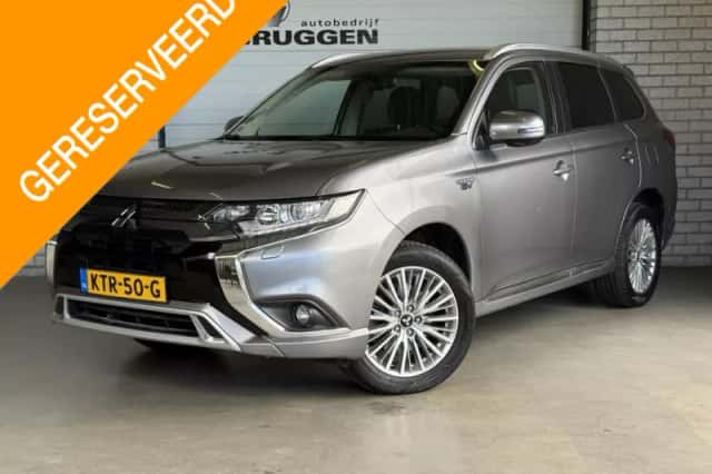 Mitsubishi Outlander (2019) thumbnail 1