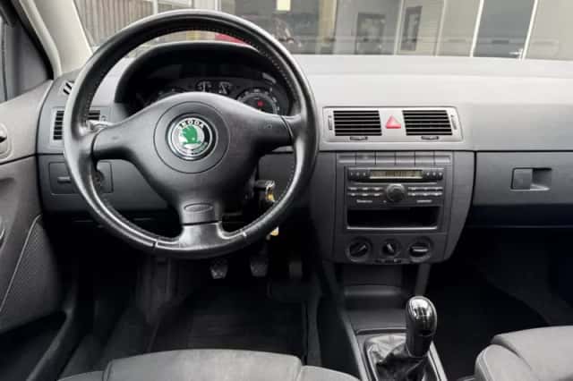 Škoda Fabia (2005) thumbnail 3