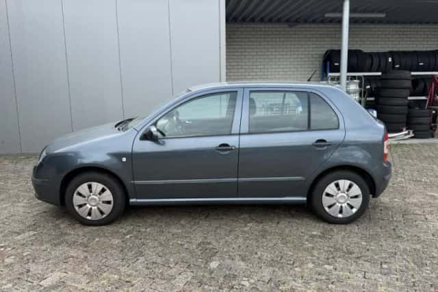 Škoda Fabia (2005) thumbnail 4