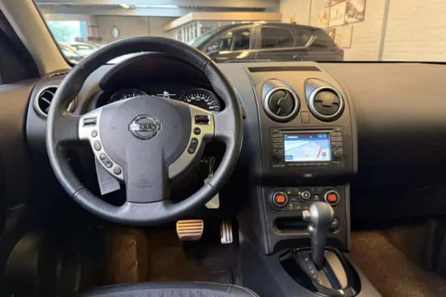 Nissan Qashqai (2014) thumbnail 3