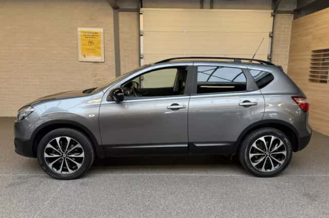 Nissan Qashqai (2014) thumbnail 4