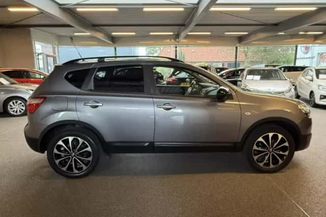Nissan Qashqai (2014) thumbnail 6