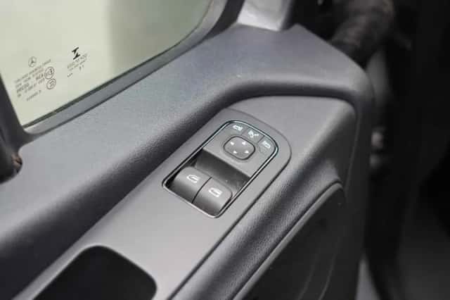 Mercedes-Benz Sprinter (2018) thumbnail 6