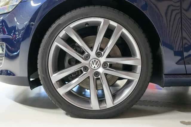 Volkswagen Golf (2015) thumbnail 4