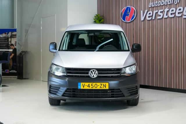 Volkswagen Caddy (2019) thumbnail 2
