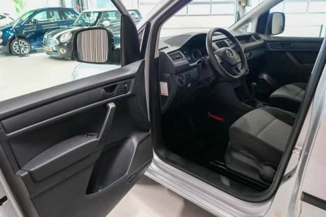 Volkswagen Caddy (2019) thumbnail 5