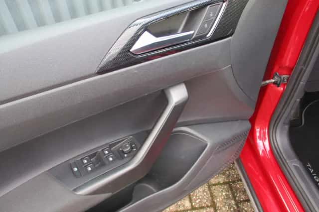 Volkswagen Taigo (2022) thumbnail 6