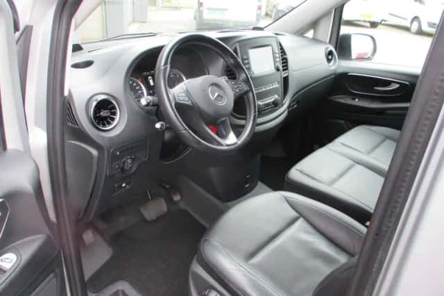 Mercedes-Benz Vito (2020) thumbnail 5