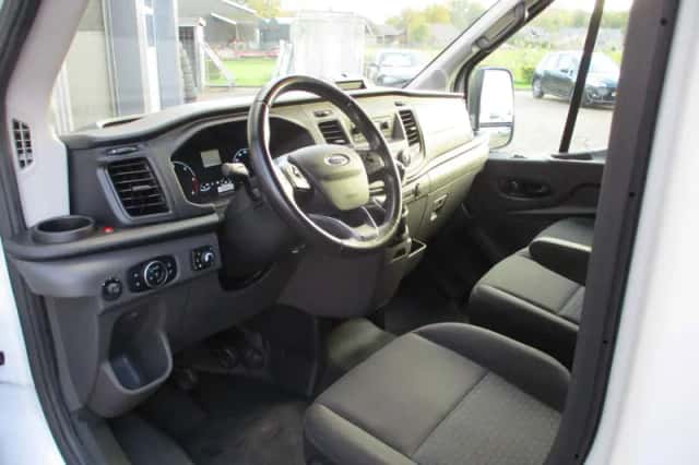 Ford Transit (2021) thumbnail 5