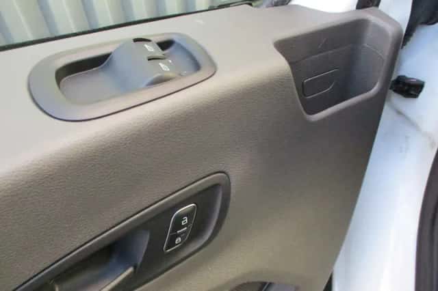 Ford Transit (2021) thumbnail 6