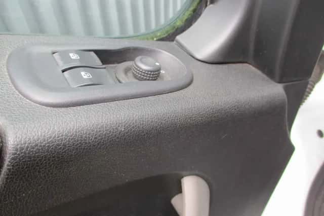 Opel Movano (2015) thumbnail 5