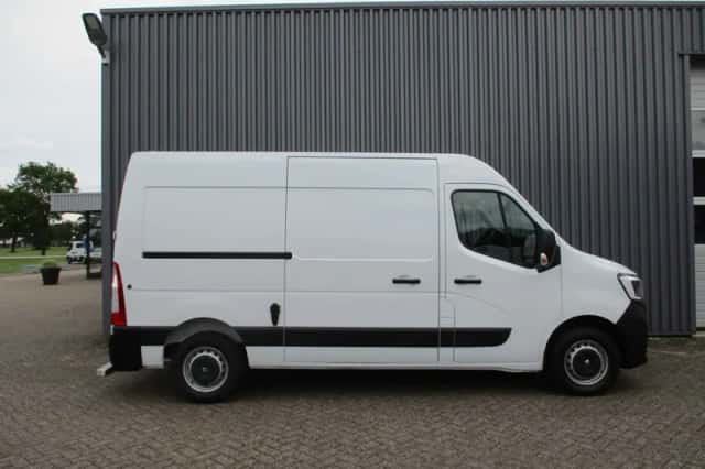 Renault Master (2020) thumbnail 3