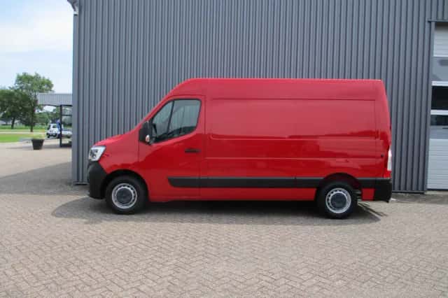 Renault Master (2021) thumbnail 2