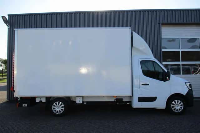 Renault Master (2023) thumbnail 3