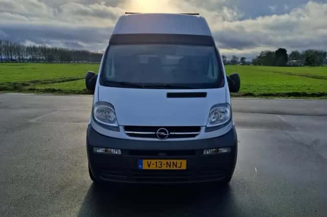 Opel Vivaro (2005) thumbnail 3