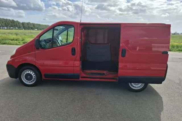 Opel Vivaro (2008) thumbnail 5