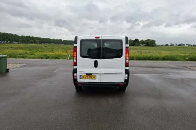 Opel Vivaro (2007) thumbnail 6