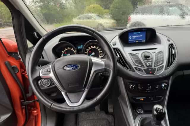 Ford B-Max (2014) thumbnail 4