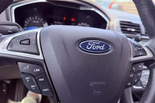 Ford Mondeo (2017) thumbnail 4