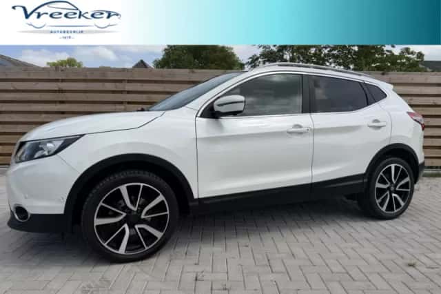 Nissan Qashqai (2017) thumbnail 1