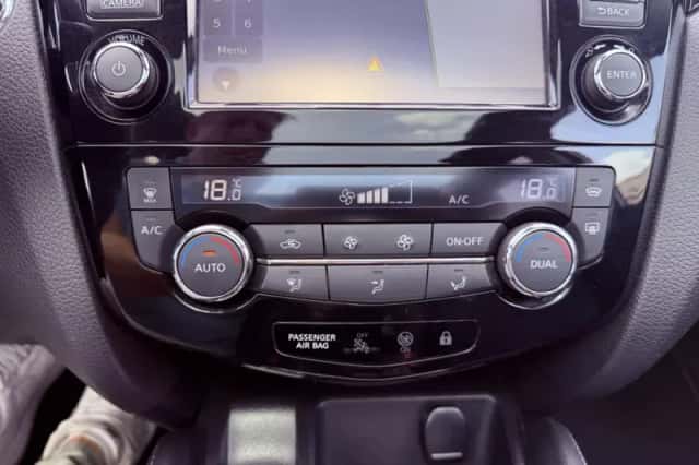 Nissan Qashqai (2017) thumbnail 5
