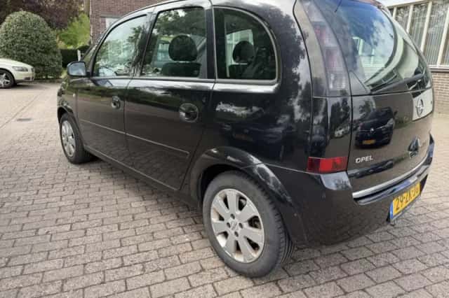 Opel Meriva (2008) thumbnail 2