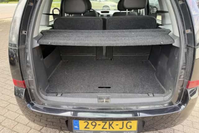 Opel Meriva (2008) thumbnail 3